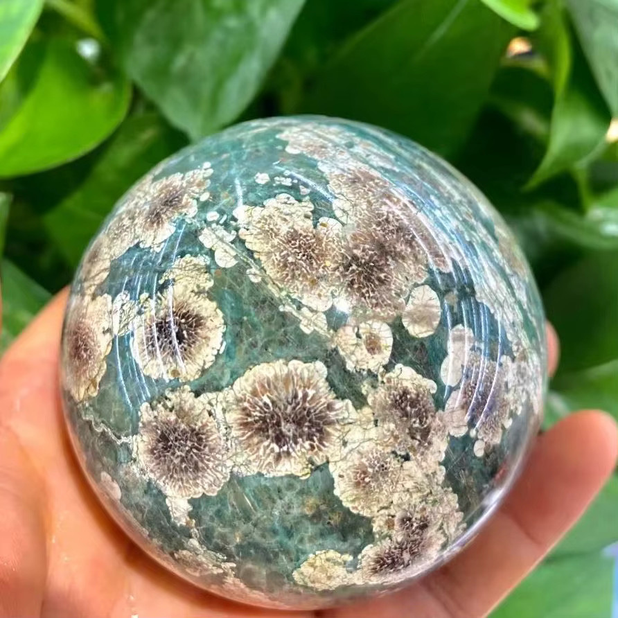 TAIHESJ Kirschblüten-Achat Energiekugel aus Quarz in Hellgrün, Durchmesser: 7 cm - Bild 3