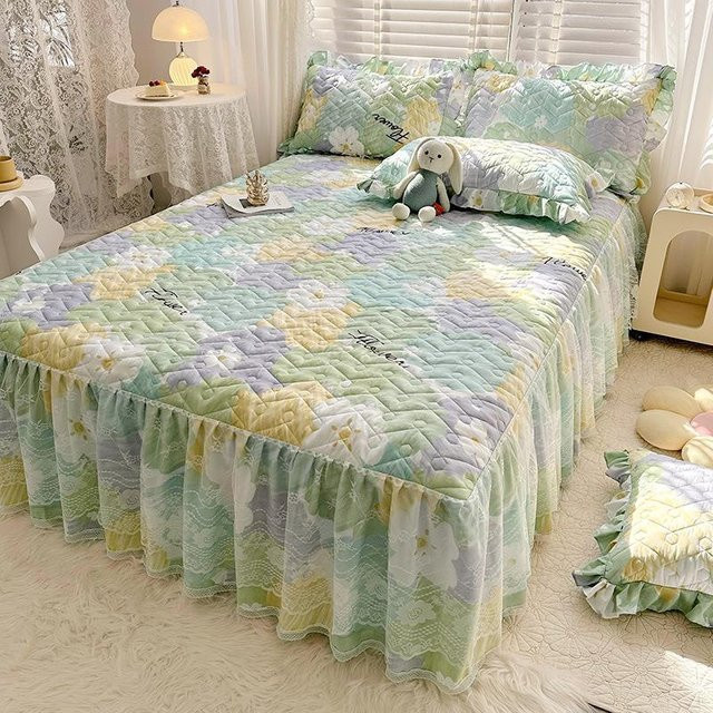 Dreiteiliges Bettwäsche-Set von Your Warm Home mit gestepptem Spannbettlaken und Tagesdecke aus Baumwollspitze im Prinzessinnen-Stil, Mehrfarbig, B/T: 180 x 200 cm - Bild 1