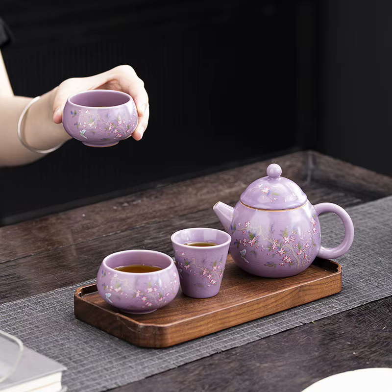 Exklusives Porzellan Teeservice Set in Lila mit floralem Design und Ofenfestigkeit - Bild 4