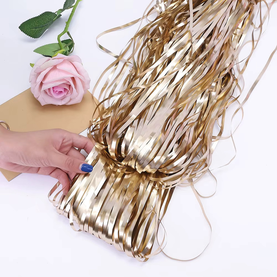 2 Stück Parehope Premium-Folien-Fransenvorhänge in Weiß und Gold als Party-Dekoration für Geburtstag, Hochzeit oder Fotobox - Bild 1