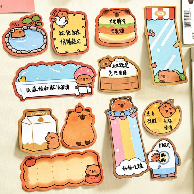 Kawaii Briefpapier-Set mit Capybara und Herz-Motiven, Notizblock und Aufkleber in Mehrfarbig - Bild 1