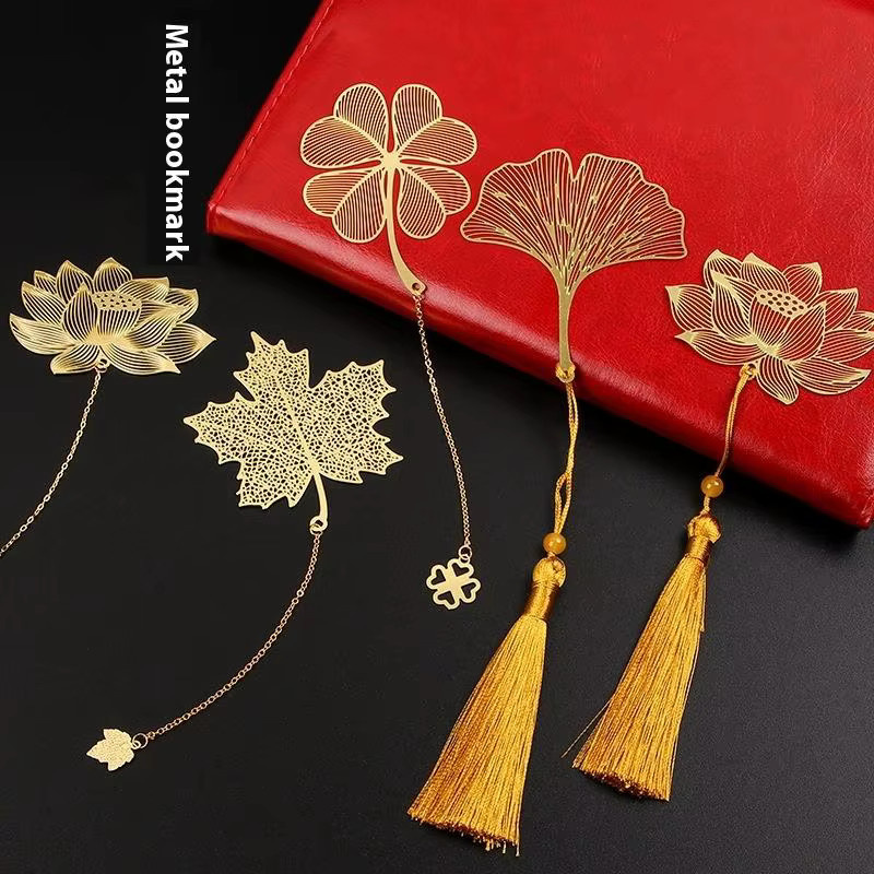 CHENJ Retro Metall Lesezeichen in Gold mit Ginkgo Biloba, Ahornblatt oder Lotus Motiv im chinesischen Stil - Bild 2