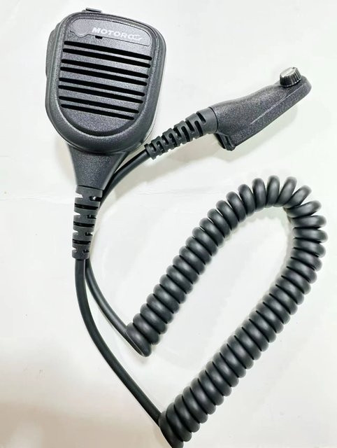 Motorola PMMN4046 IMPRES Chip Lautsprechermikrofon mit Smart Button und Lautstärkeregler in Schwarz für APX2000, DP3400, DP4800 und XPR7550e Walkie Talkies - Bild 1