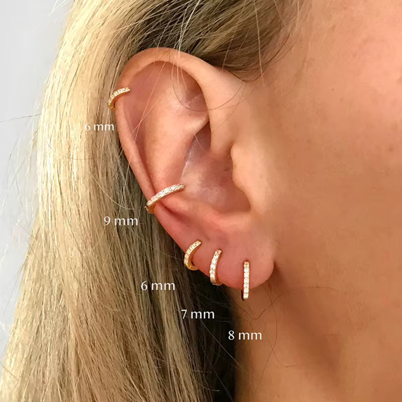Creolen mit Kristall-Zirkonia, Unisex - Bild 2