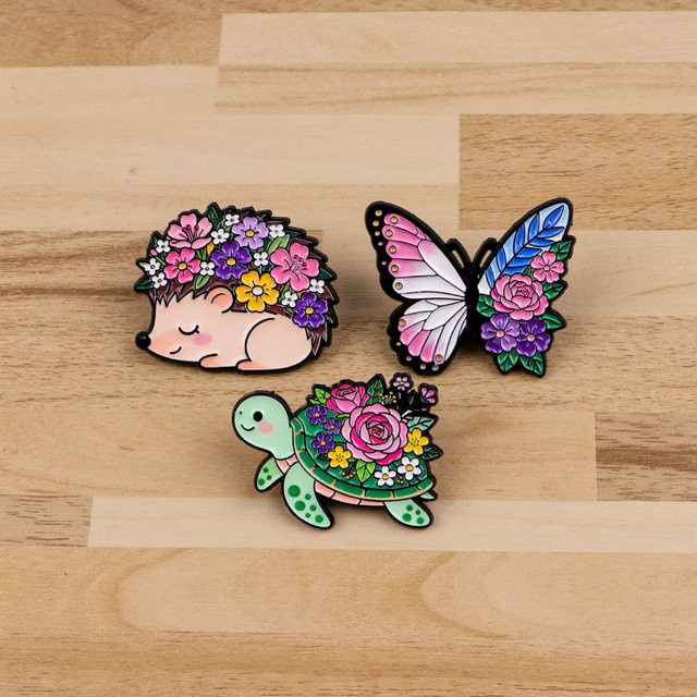 Broschen Set Igel und Blumen Emaille, Unisex - Bild 1