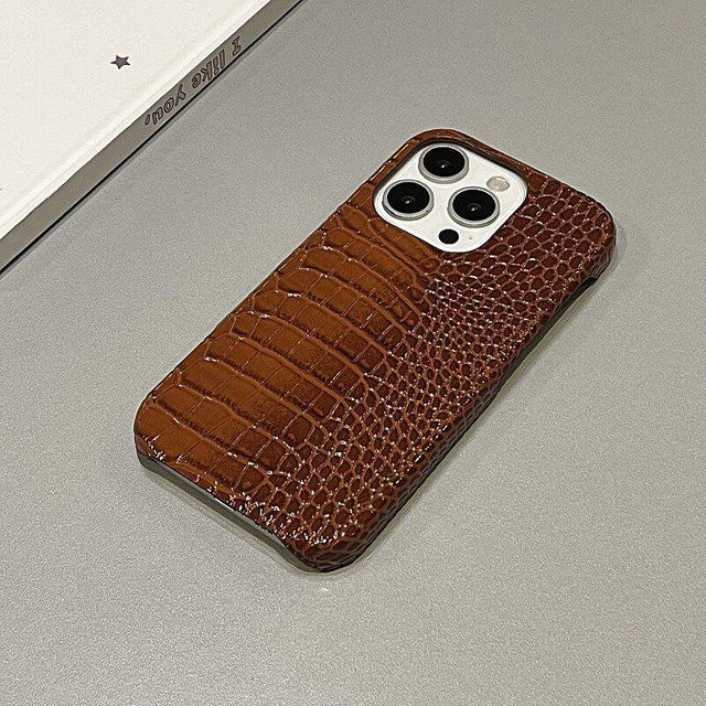 Stoßfeste iPhone Handyhülle mit glänzender Krokodilleder-Textur in Braun für iPhone 17 16 15 14 13 12 11 Pro Max und Air - Bild 1