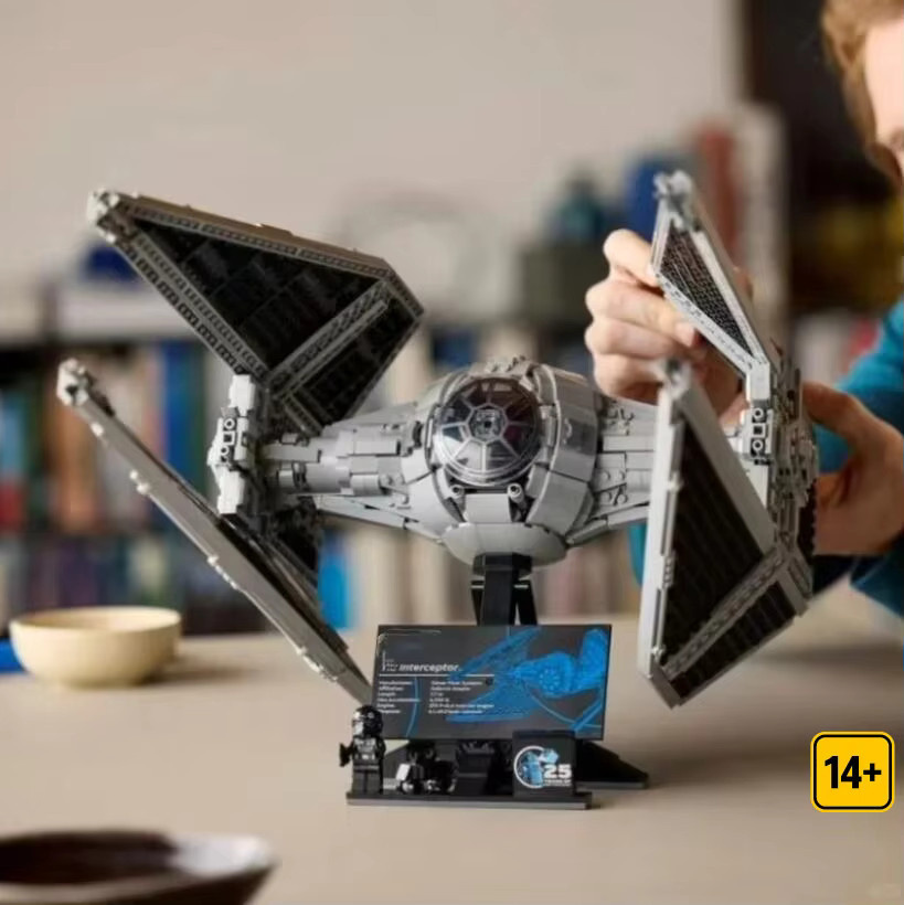 Hot Toys Star Wars Interceptor Starfighter, Modellbausatz, 1931 Teile, ab 14 Jahren - Bild 5