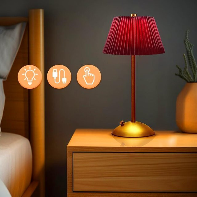 Fantastic House Wiederaufladbare LED-Tischleuchte aus Metall mit Stoffschirm in Rot und Gold/Messing, dimmbar und kabellos mit Touch-Funktion - Bild 1