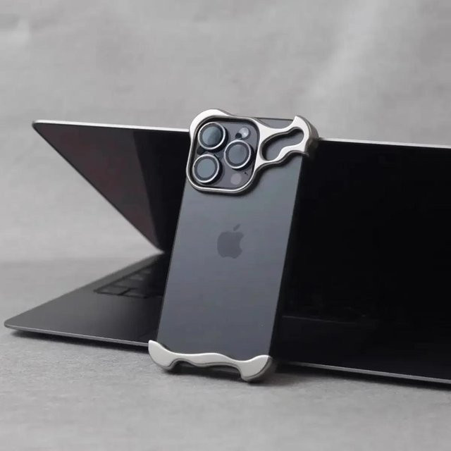 Rui Di Stoßfeste Handyhülle aus Aluminium mit Linsenschutz für iPhone 16 Plus, 15, 14, 13 Pro Max Plus in Grau - Bild 1