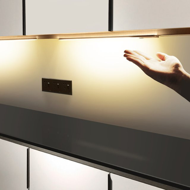 Guillermo LED Bewegungsmelder Nachtlicht mit Hand-Sweep-Funktion für Küche, Schlafzimmer und Schreibtisch, 12V - Bild 1