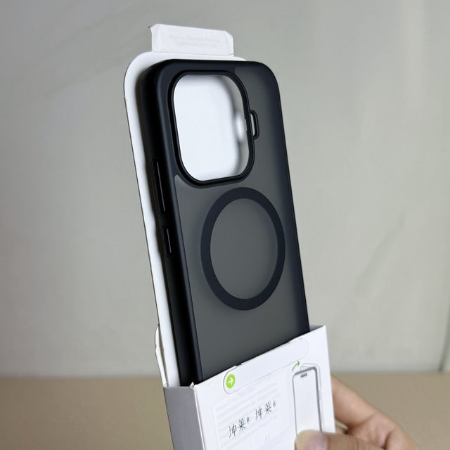 Magnetische Schutzhülle für Xiaomi 17T Pro und Xiaomi 17T 5G aus Hart-PC und TPU, matt und stoßfest, in Pink oder Schwarz - Bild 1