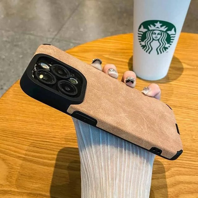 Matte Leder Silikon Handyhülle mit Linsenschutz und Bumper für Apple iPhone in Beige - Bild 1