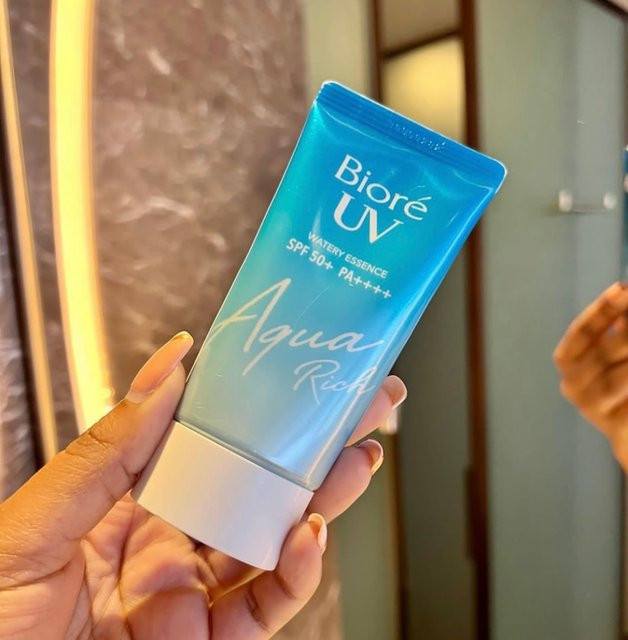 Biore UV Aqua Rich Watery Essence Sonnencreme SPF 50+, Gesicht und Körper - Bild 1