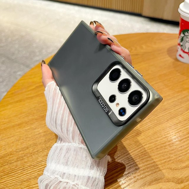Stoßfeste Handyhülle mit matter Oberfläche für Samsung Galaxy S24 S23 S22 S21 Ultra Plus FE in Grau von Sansooy - Bild 1
