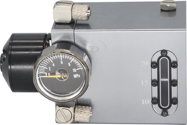 Huina RC Hochdruck-Mini-Hydraulikpumpe mit 60-ml-Öltank, Zubehör - Bild 1