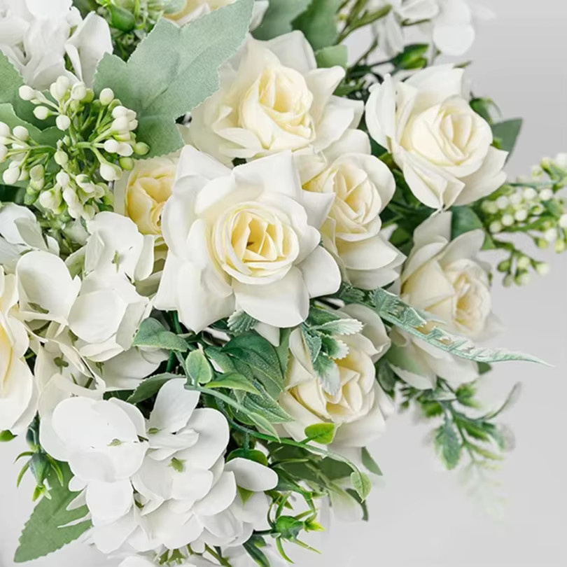 Künstliche Blumen aus Seide in Rot und Weiß für Hochzeits-Brautsträuße und Tischdekorationen - Bild 2