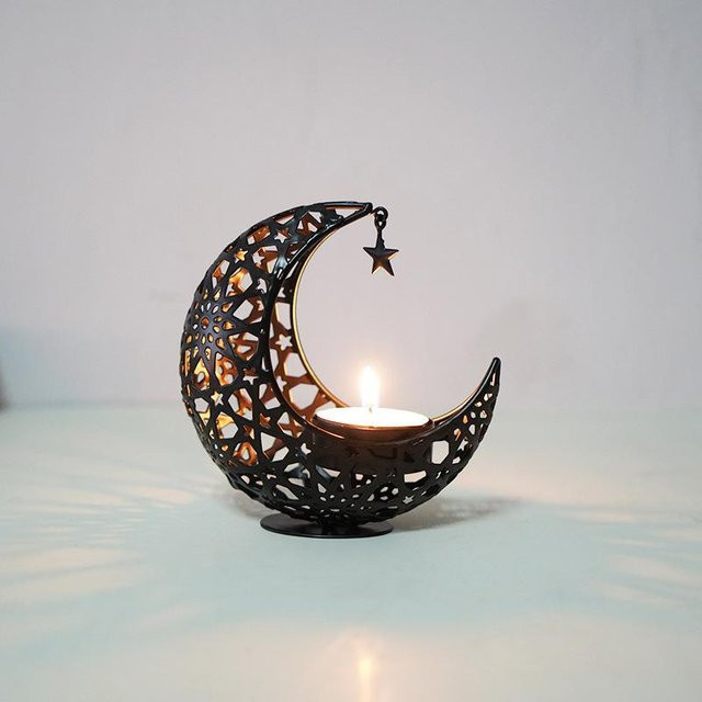 Orientalischer Kerzenständer aus Schmiedeeisen in Schwarz als Aromatherapie-Brenner und Tischdekoration im Halbmond-Design - Bild 1