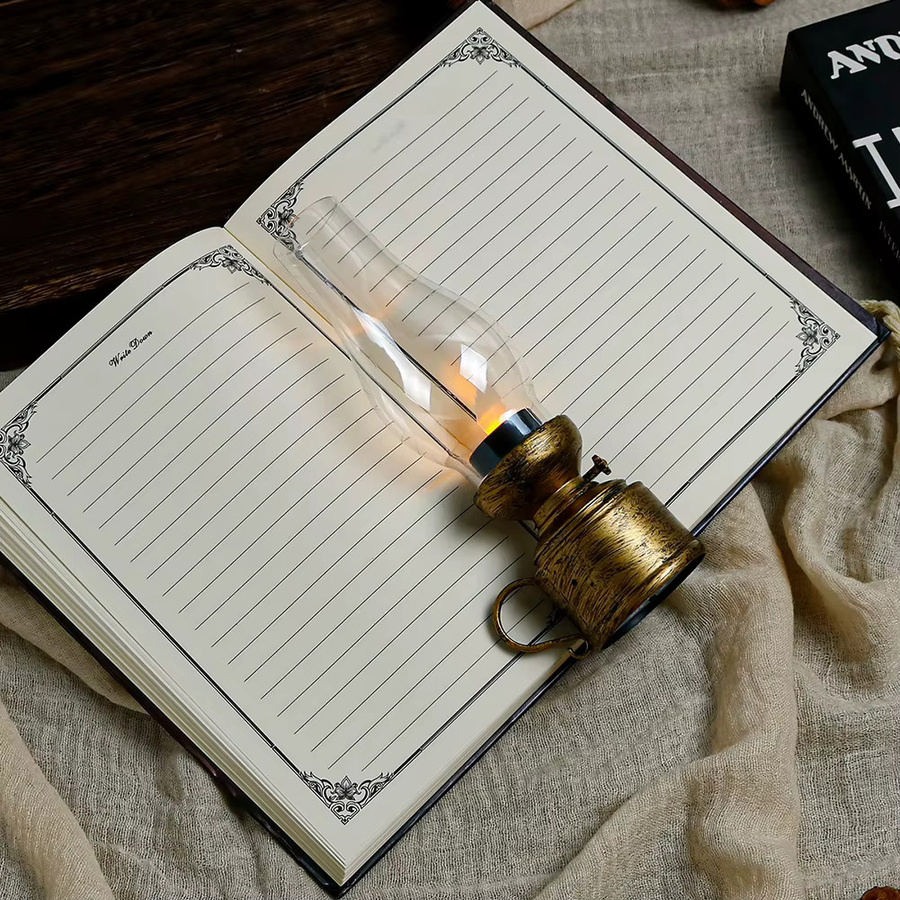 DOORSACCERY Vintage Kerosin Lampe als LED Nachtlicht mit flammenloser Kerzenfunktion für Halloween und antike Dekoration - Bild 4