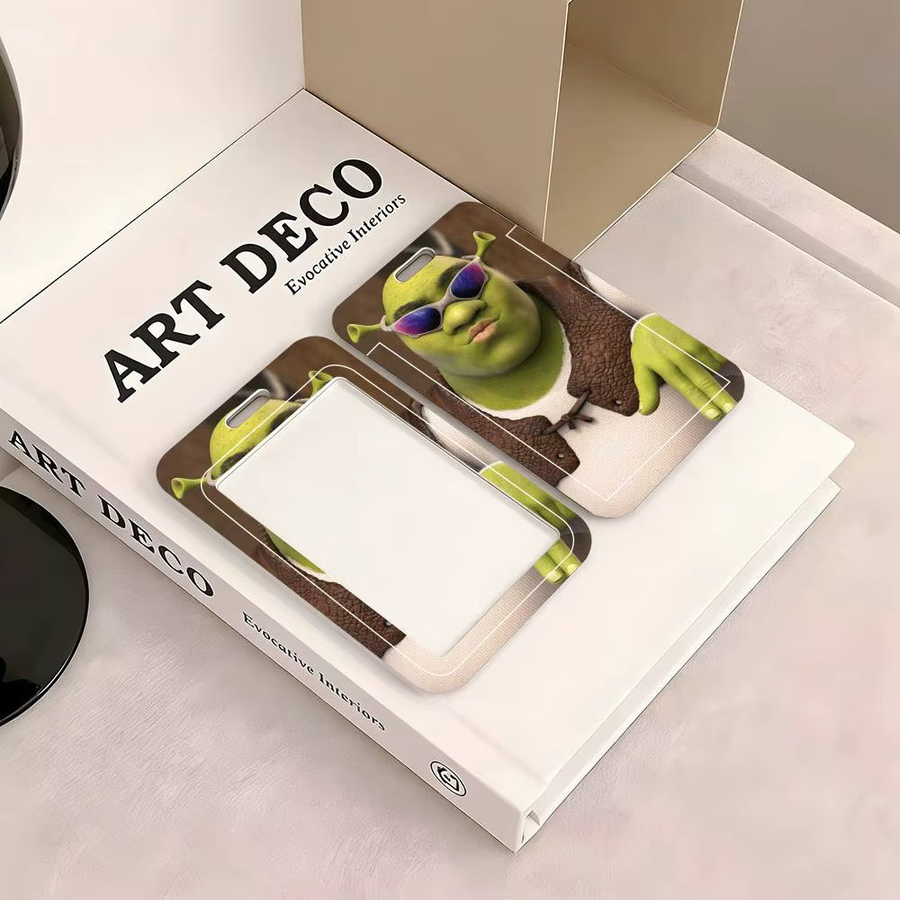 Niedrige S-Shrek Ausweishülle aus Kunststoff für Schulkarten, Zugangskarten und Buskarten in Multicolor - Bild 3