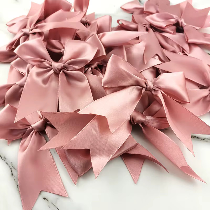 30 Stück Rosa Satin-Schleifen aus Polyester für DIY-Handwerk und Dekoration von RIBBON HOUSE - Bild 2
