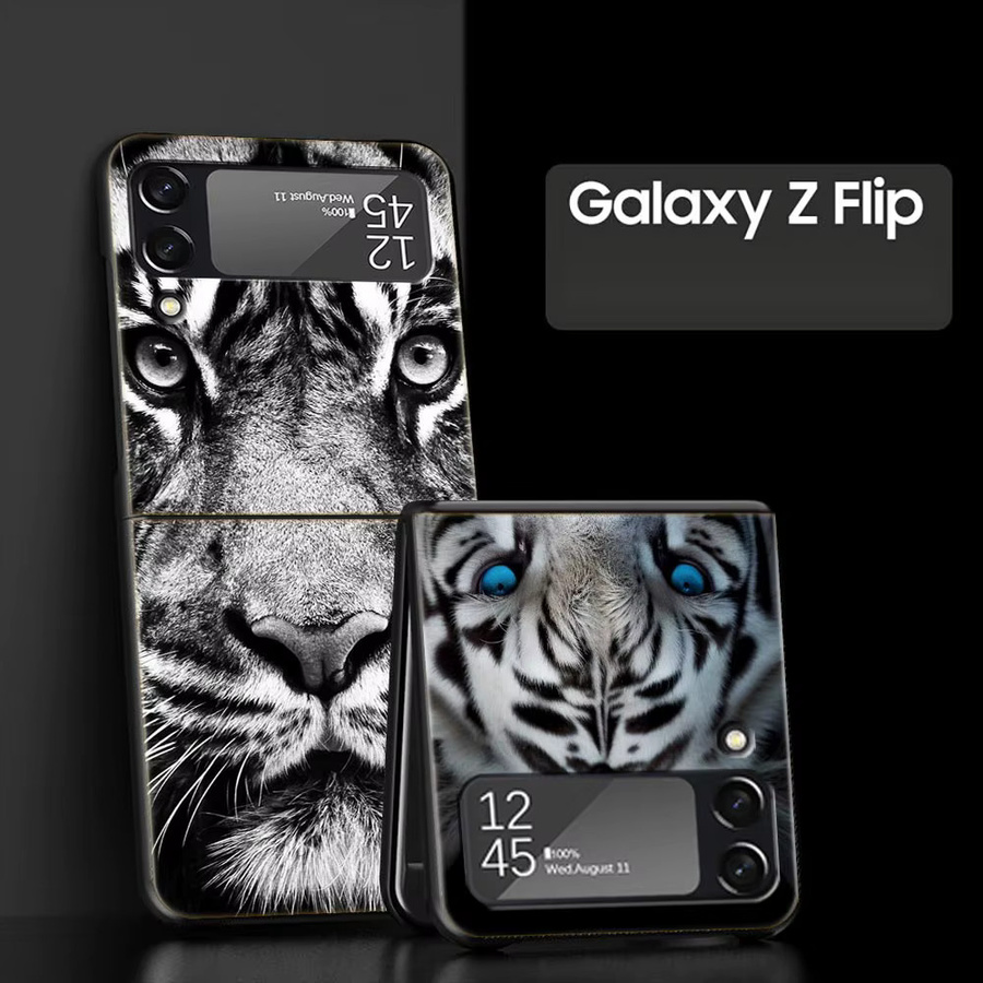 Schutzhülle mit weißem Tiger Tiermotiv für Samsung Galaxy Z Flip 3 4 5 6 7 in Schwarz und Weiß aus PC Hartschale - Bild 2