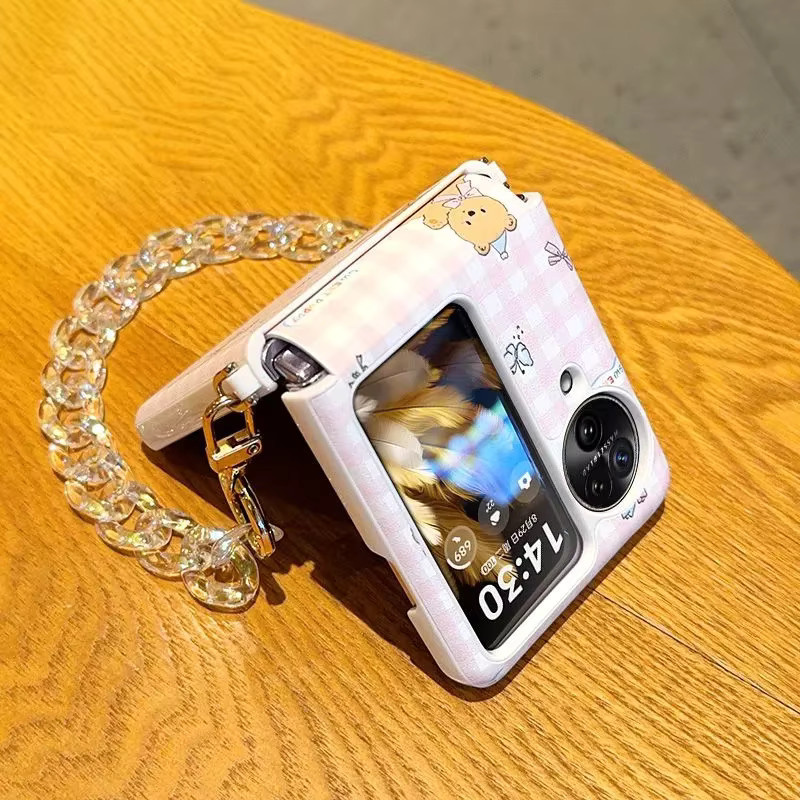 Handyhülle für Oppo Find N3 Flip und Oppo Find N2 Flip aus rosa Leder mit Gittermuster und glitzernder Kristallkette - Bild 3