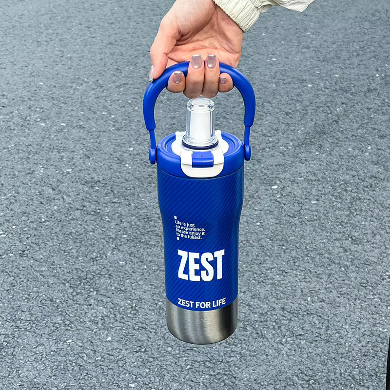 VRIUKNT Isolierte Sport-Wasserflasche mit Strohhalm und Griff in Blau, 600 ml - Bild 2