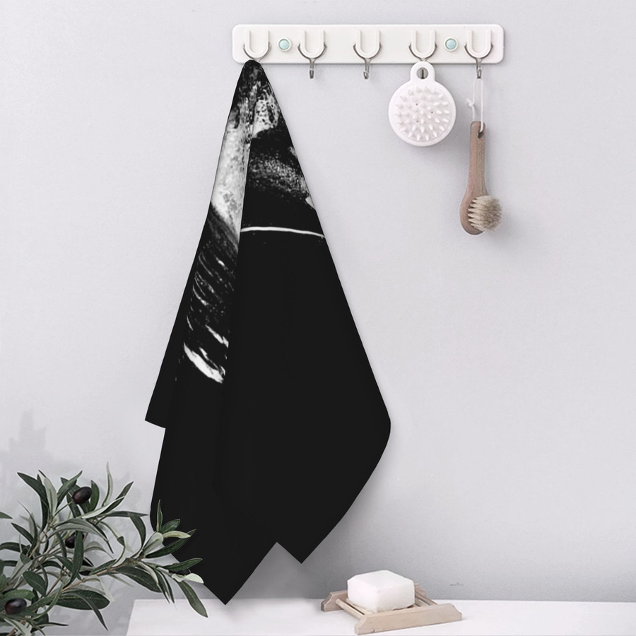 Weiches Baumwollhandtuch mit Orca-Motiv, weiß, B: 40 cm, H: 60 cm - Bild 1