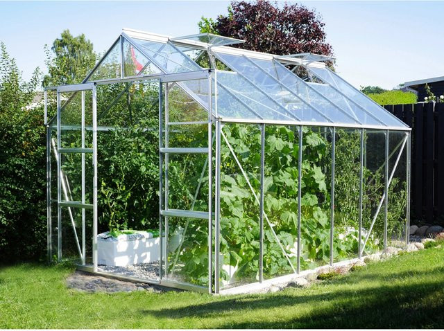 Vitavia Gewächshaus Uranus 9900 mit Fundament und Regenrinnen aus eloxiertem Aluminium in Silber und Sicherheitsglas mit Satteldach, 9,9 m² - Bild 1