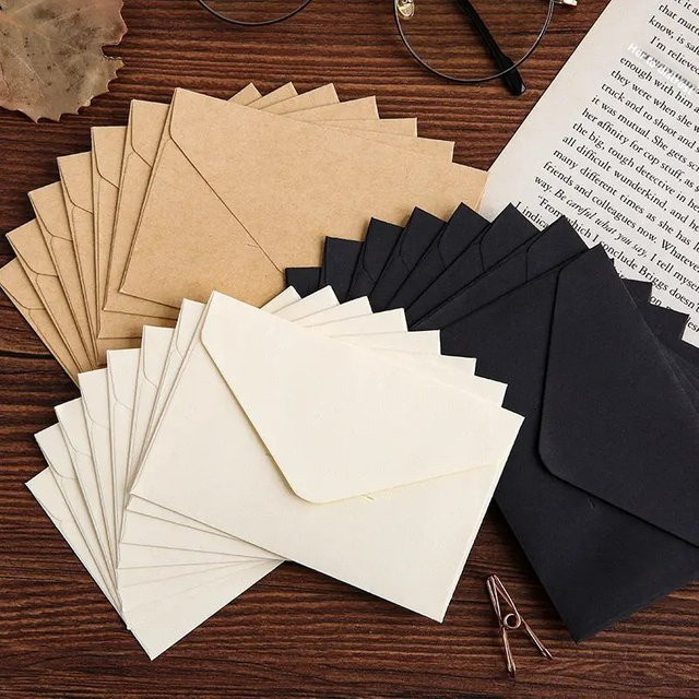 100 Stück Kraft-Mini-Umschläge aus Kraftpapier in Braun und Schwarz für Geschenkkarten und Visitenkarten, B: 10,5 cm, H: 7 cm - Bild 1