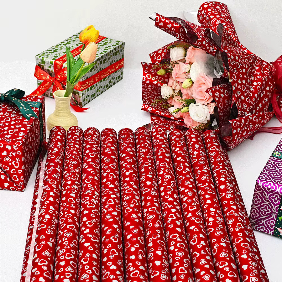Wasserfestes PVC-Geschenkpapier mit rotem und weißem Herzmuster, rosa Streifen und grünem Laub, 1 Rolle, 10 m - Bild 2