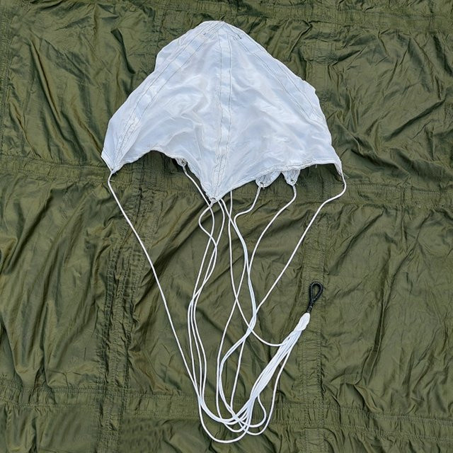 YUENHOANG RC Drone Fallschirm, 1-teiliges Set, Weiß - Bild 1