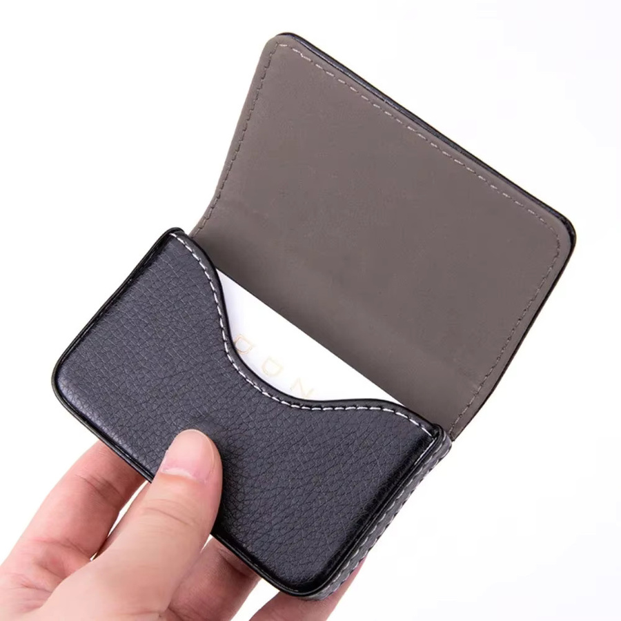 CEXIKA Kartenhalter aus PU-Leder in Schwarz mit Magnetverschluss für Damen und Herren - Bild 2