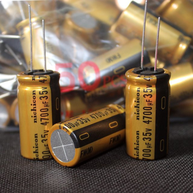 Nichicon FW 4700UF Elektrolytkondensator 35V, Durchmesser: 18 mm, Höhe: 35 mm - Bild 1