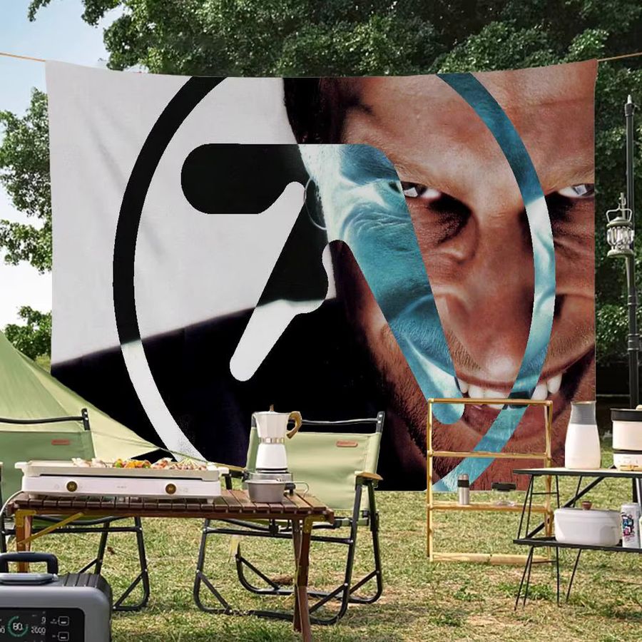 Aphex Twin Cartoon Flagge Wandbehang von Potdemiel als Science Fiction Deko für dein Zimmer - Bild 3