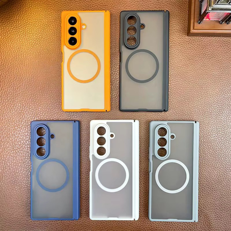 MagSafe Hülle für Samsung Galaxy Z Fold 5, Z Fold 6 und Z Fold 7, transparent mit Scharnierschutz und magnetischer Ladefunktion, ohne Frontabdeckung - Bild 3