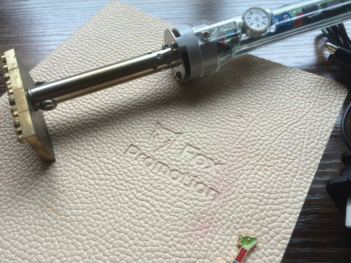 Personalisierter Heißprägestempel aus Messing von BUSYVGTB in Gold für individuelles Logo-Design auf Holz, Leder oder Ton - Bild 2