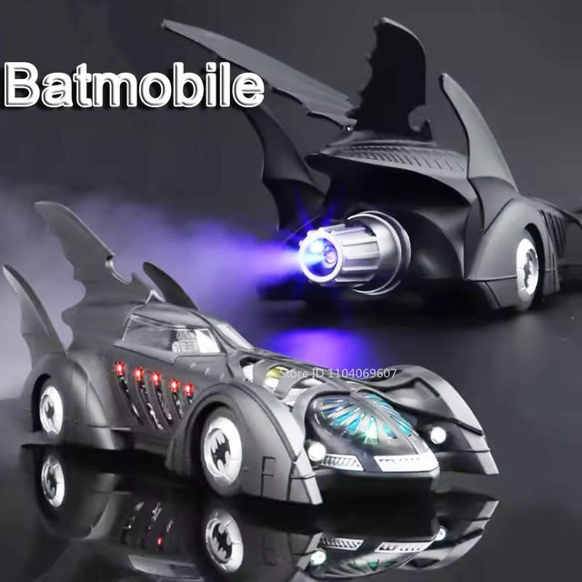 XMD Batmobil-Modellauto, Batman, Maßstab 1:18, Licht, Tür geöffnet - Bild 1