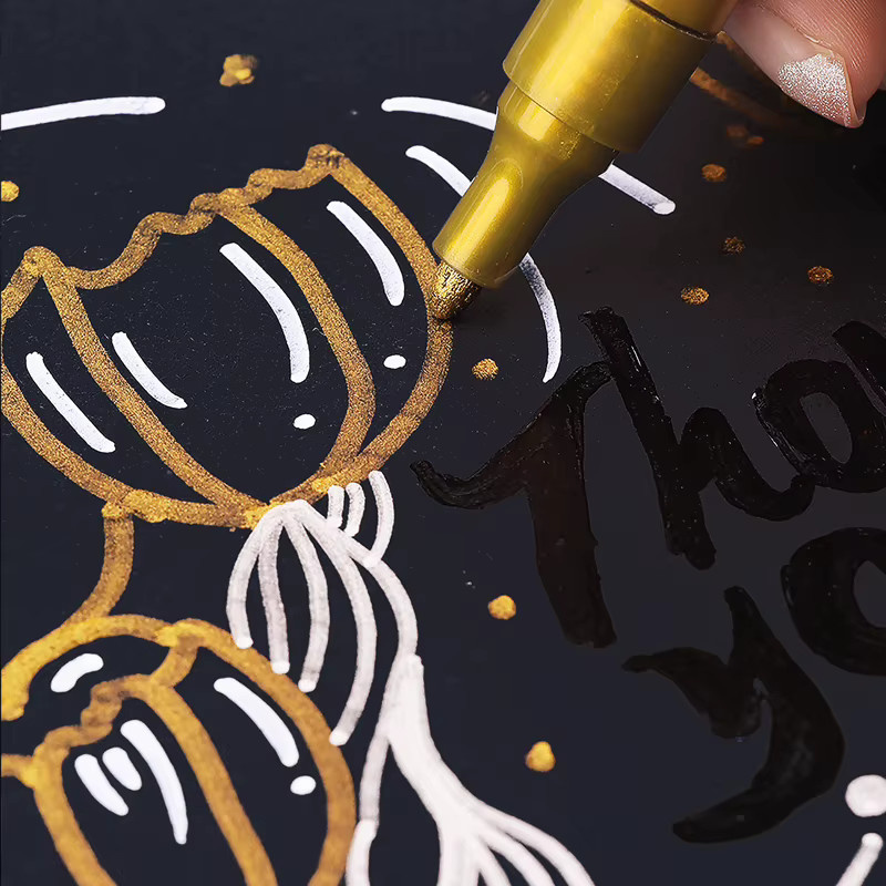Permanente Metallische Farbmarkierungsstifte mit Tintenset in Gold, Silber und Weiß, 2 mm Strichstärke, Kunstmarker für Manga, Scrapbooking und Bastelarbeiten - Bild 3