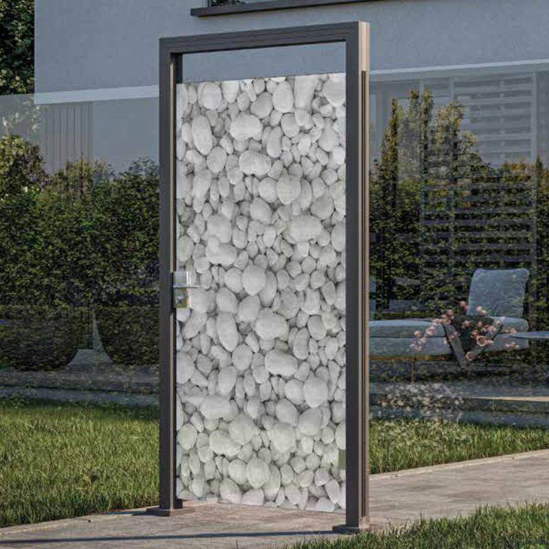 Sichtschutzzaun VETRO von T&J in Dekor KIESEL mit Motivdruck Kieselsteinen aus Glas in Grau/Mehrfarbig und blickdicht - Bild 1