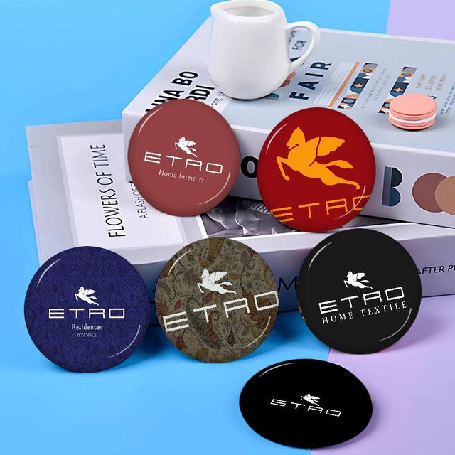 E-Etro Brosche, 56mm, Cartoon Cosplay, Unisex - Bild 1