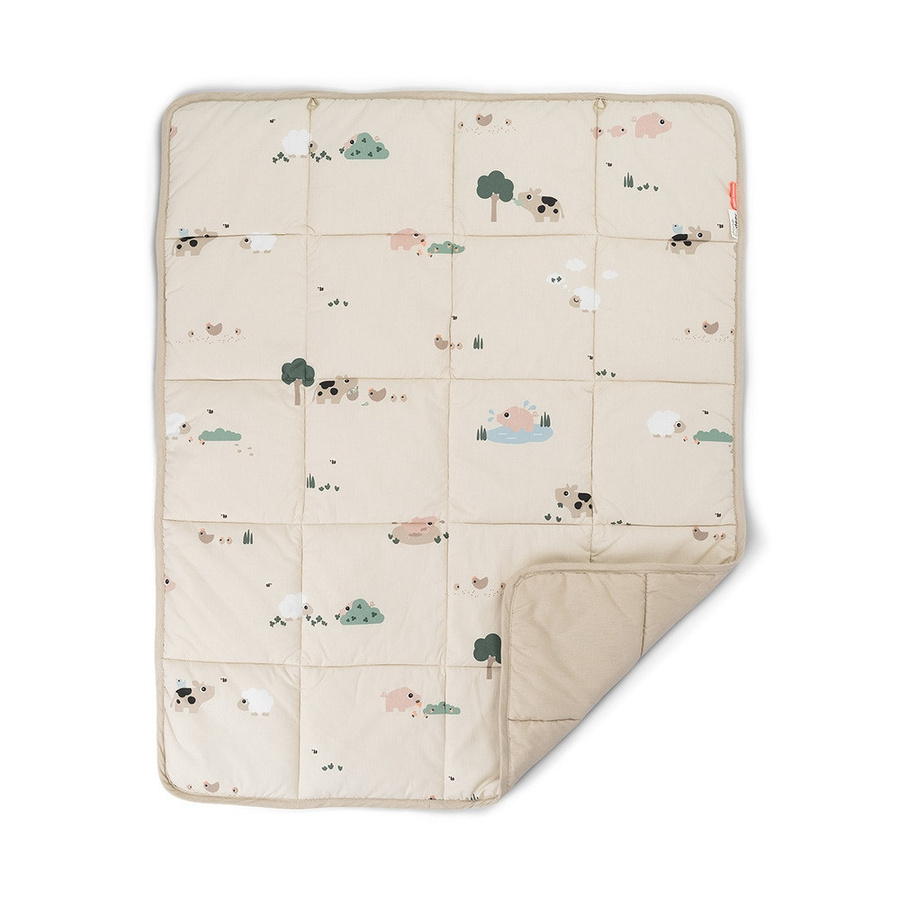 Done by Deer Krabbeldecke Tiny Farm in Sand Beige, reversible gesteppte Babydecke aus Baumwolle und Polyester mit Oeko-Tex Standard 100 - Bild 1
