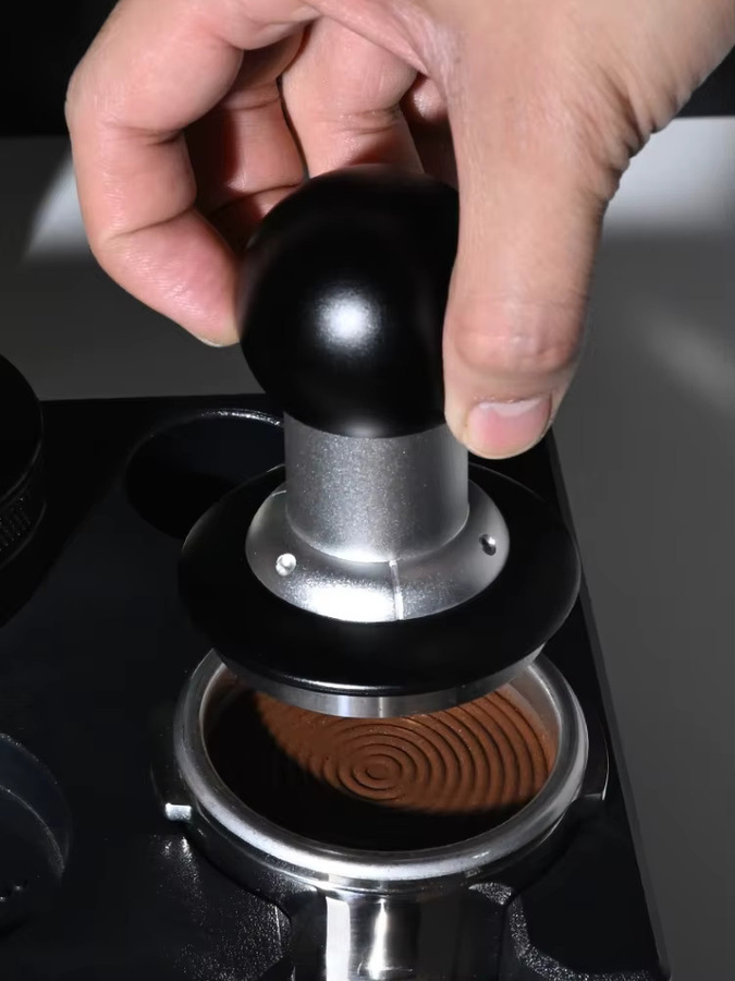 JUSTINLAU Kaffeestampfer 58 mm aus Edelstahl mit konstantem Druck und Federbelastung für Espresso - Bild 5