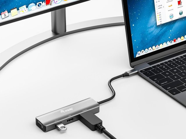 equip Videoadapter USB-C auf HDMI, DisplayPort, VGA und USB, Silber, unterstützt 4K 60 Hz (3840 x 2160) - Bild 1