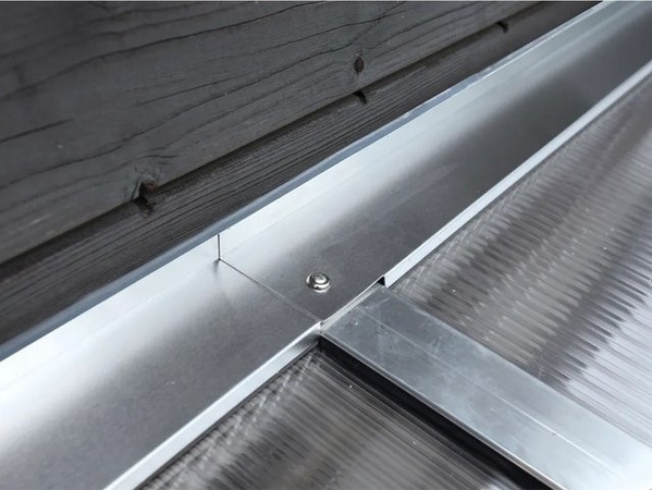 Skan Holz Wandanschlussprofil-Set für Terrassenüberdachungen aus Aluminium in Silber, B/H: 648 x 648 cm