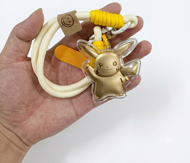 Bandai Pikachu Schlüsselanhänger, Gold, Unisex - Bild 1