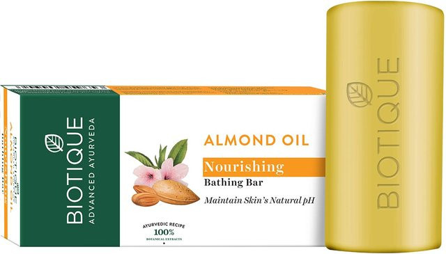 Biotique Mandelöl Badebar Seife, 150g, mit Kokosöl und Kurkuma - Bild 1