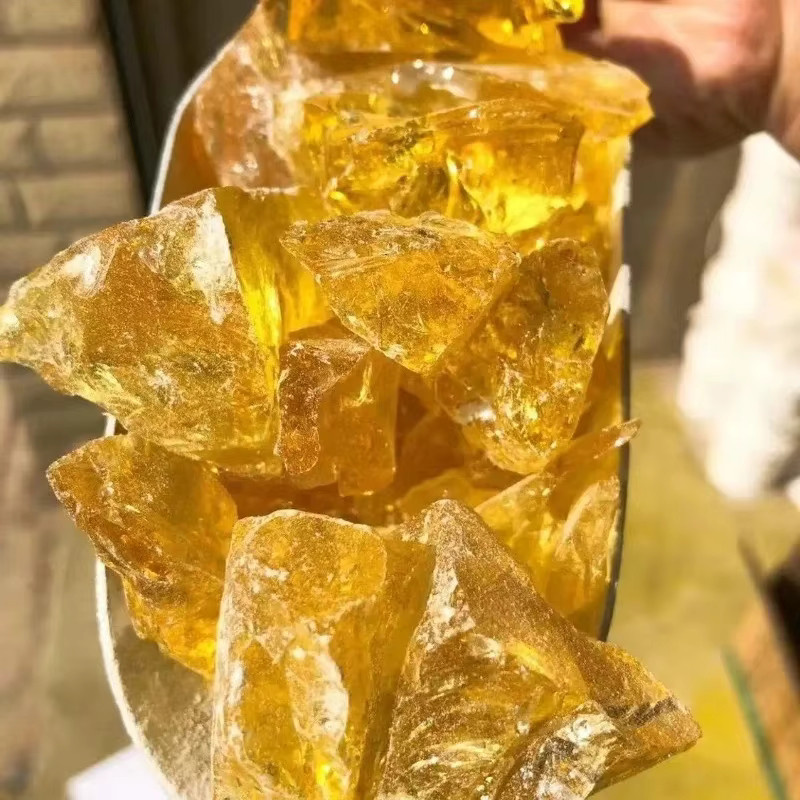 Hochreines Kolophoniumharz in Gelb als rutschfester Verstärkungsrohstoff und Haftvermittler für Klebstoffe und Gummibeschichtungen - Bild 2