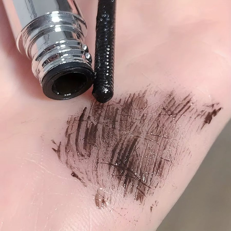 Sweet Mint Slim Tube Mascara, Schwarz, Glänzend - Bild 3