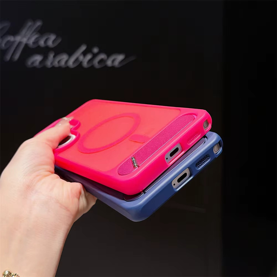 Luxuriöse MagSafe Handyhülle für Samsung S25 S26 Plus S24 S23 Ultra mit Standfunktion, matt und transparent in Weiß - Bild 4
